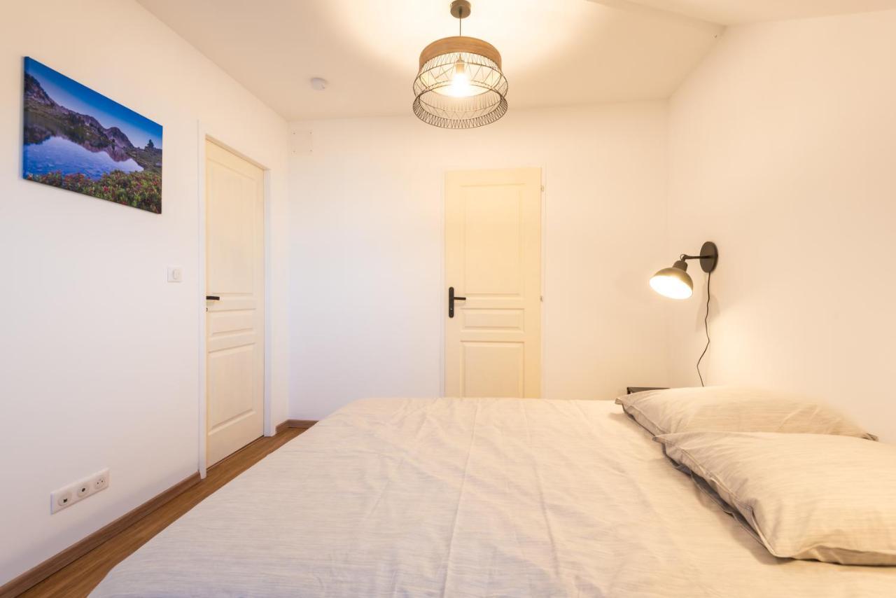 Appartement Coeur De Ville - Au Calme - Wifi - Four, Lave-Seche Linge Pau Exterior photo