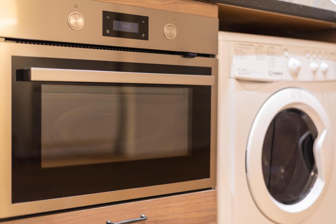 Appartement Coeur De Ville - Au Calme - Wifi - Four, Lave-Seche Linge Pau Exterior photo