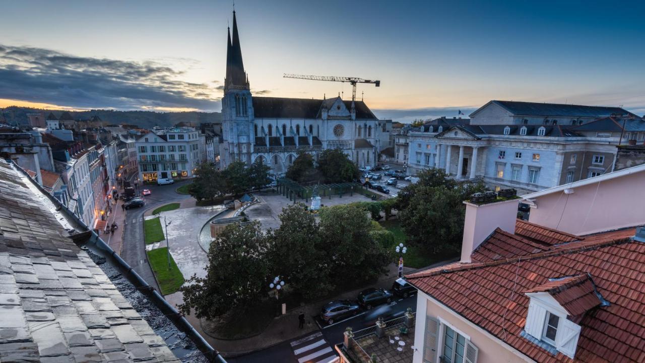 Appartement Coeur De Ville - Au Calme - Wifi - Four, Lave-Seche Linge Pau Exterior photo